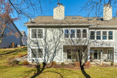 13 Shaelah Dr unit 32, Weldon Spring, MO 63304 - photo 4