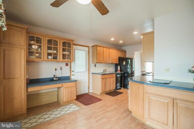 6224 Roblynn Rd, Laurel, MD 20707 - photo 7