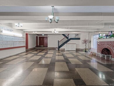 Arlington Arms unit 3, Flushing, NY 11355 - photo 3