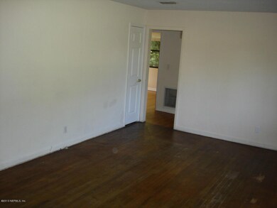 6716 Laralou Ct, Jacksonville, FL 32216 - photo 2