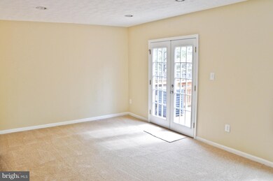 13919 Carthage Cir, Burtonsville, MD 20866 - photo 7