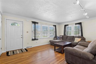 3101 E Ovid Ave, Des Moines, IA 50317 - photo 3