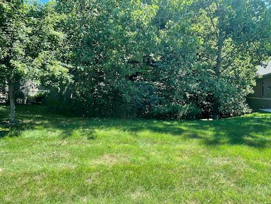 1782 Hunters Cove Cir, Kokomo, IN 46902 - photo 2