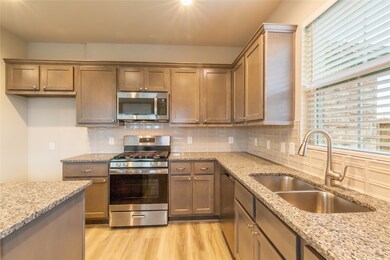 1028 Tillman Ln, East Bernard, TX 77435 - photo 7