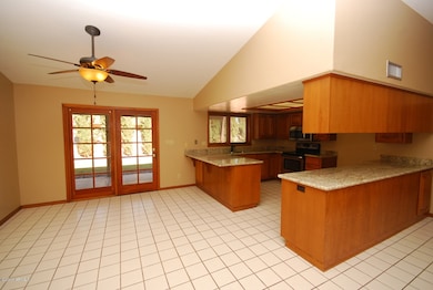 Eat In Kitchen