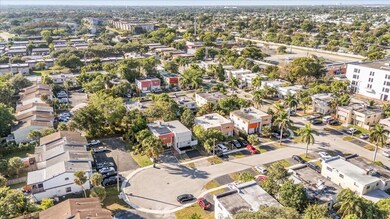 7910 SW 8th Ct unit B, North Lauderdale, FL 33068 - photo 2