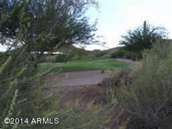 Golfcourse view from driveway & patio