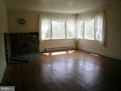 1095 Cups Hollow Rd, Augusta, WV 26704 - photo 4