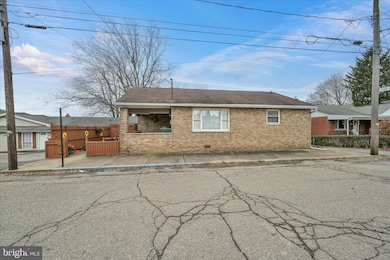 728 E 3rd St, Hazleton, PA 18201 - photo 5