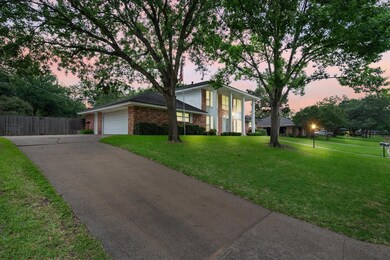 912 Overhill Dr, Bedford, TX 76022 - photo 4
