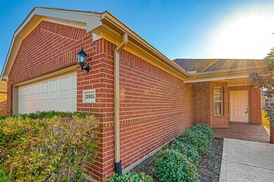 2902 Coral Berry Ct, Richmond, TX 77469 - photo 2