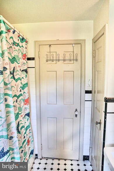 5044 Smithfield Rd, Drexel Hill, PA 19026 - photo 3