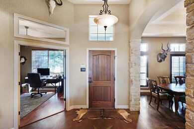 1710 Meander Rd, Granbury, TX 76049 - photo 5