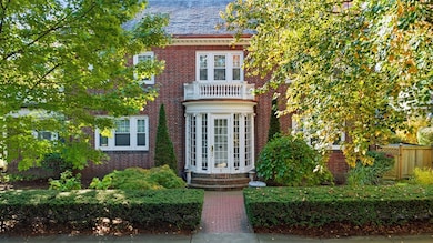 6 Elba St, Brookline, MA 02446 - photo 3