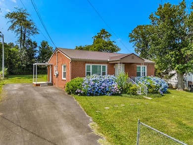 022-1210CarmichaelStreet-Morristown-TN-3