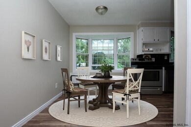 18 Greenleaf Dr, Delmar, NY 12054 - photo 6