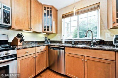 4069 S Four Mile Run Dr unit 201, Arlington, VA 22204 - photo 5