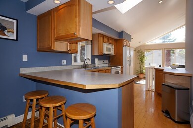 464 Norfolk St, Holliston, MA 01746 - photo 4