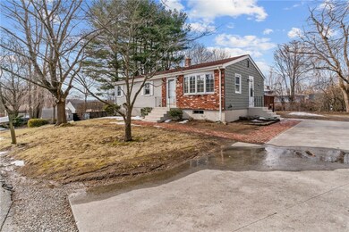 2 Kimball St, Cumberland, RI 02864 - photo 2