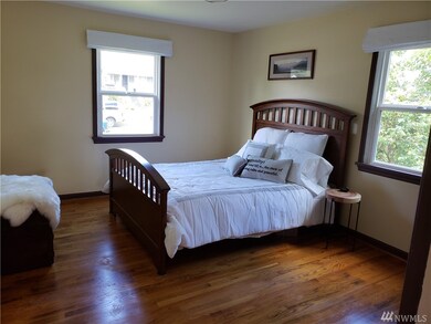 2113 Cedar St, Everett, WA 98201 - photo 2