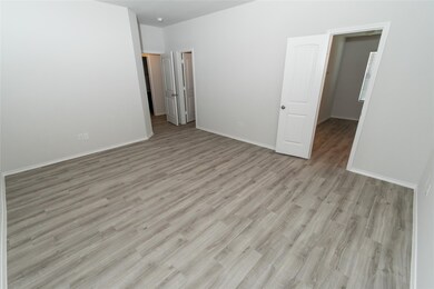 8806 Wilkins Oaks Dr, Houston, TX 77028 - photo 5