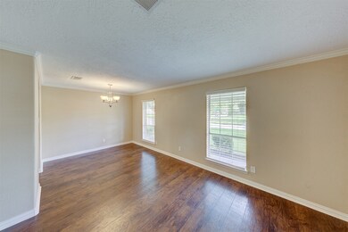 4339 Townes Forest Rd, Friendswood, TX 77546 - photo 5