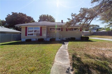 106 Mac Arthur Rd, Swansea, MA 02777 - photo 2