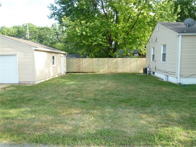 1849 N Euclid Ave, Indianapolis, IN 46218 - photo 4
