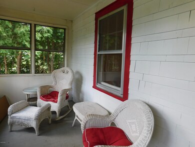 112 E Catharine St, Milford, PA 18337 - photo 4