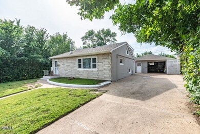 2410 E Ave C MLS-3