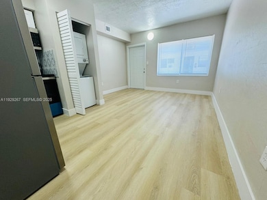 2940 W Flagler St unit 4, Miami, FL 33135 - photo 4