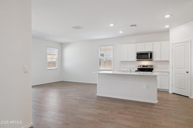 18362 W Hackamore Dr, Wittmann, AZ 85361 - photo 4