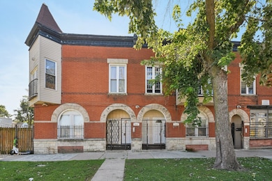 3921 W Huron St unit 7, Chicago, IL 60624 - photo 2