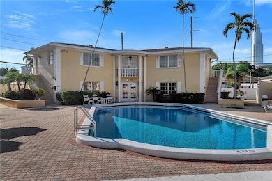 Common pool, heated & sitting area
