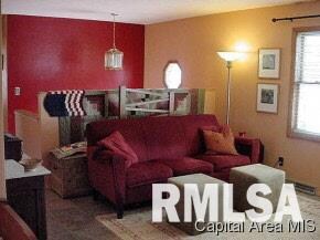 31 Maple Ct, Galesburg, IL 61401 - photo 2