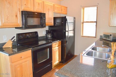 Excellent kitchen with all of the applia