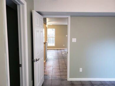 6414 Sloan St, Houston, TX 77087 - photo 4