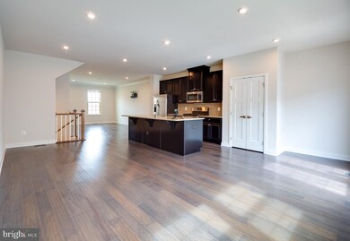 2140 Hemlock Bay Rd, Dumfries, VA 22026 - photo 3