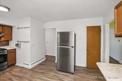 691 Wells St NE, Grand Rapids, MI 49525 - photo 4