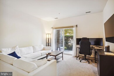 12824 Clarksburg Square Rd unit 101, Clarksburg, MD 20871 - photo 3