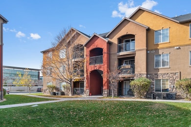 289 S 1000 W unit 203, Pleasant Grove, UT 84062 - photo 2