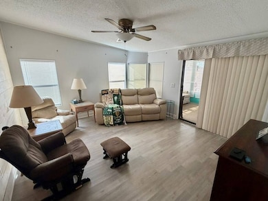 309 Belle Tower Ave unit 309, Lake Placid, FL 33852 - photo 7