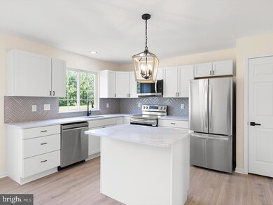 28 Denny Cir, Newark, DE 19702 - photo 4