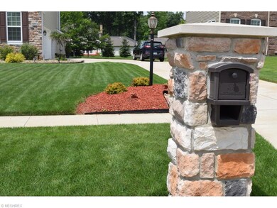 10572 Angelina Dr, North Royalton, OH 44133 - photo 3