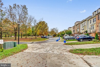 3814 Swan House Ct, Burtonsville, MD 20866 - photo 4