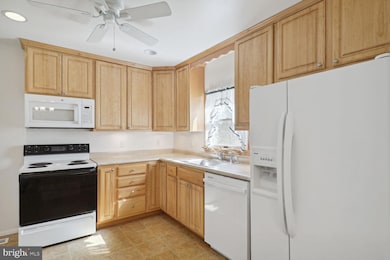 3371 Horsehead S, Laurel, MD 20724 - photo 7