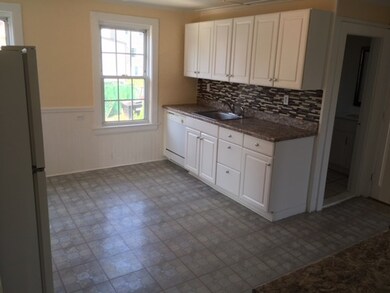 4 Peck St unit 2, Kingston, MA 02364 - photo 3