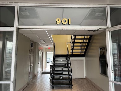 901 Veterans Blvd unit 209, Metairie, LA 70005 - photo 2