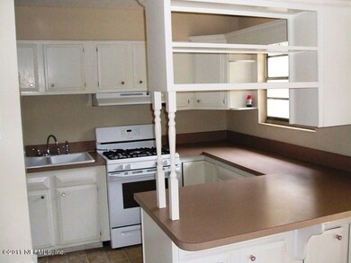 6809 Medellin Ct, Jacksonville, FL 32210 - photo 6