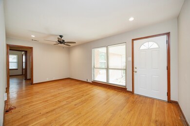 1018 W 31st St, Houston, TX 77018 - photo 7